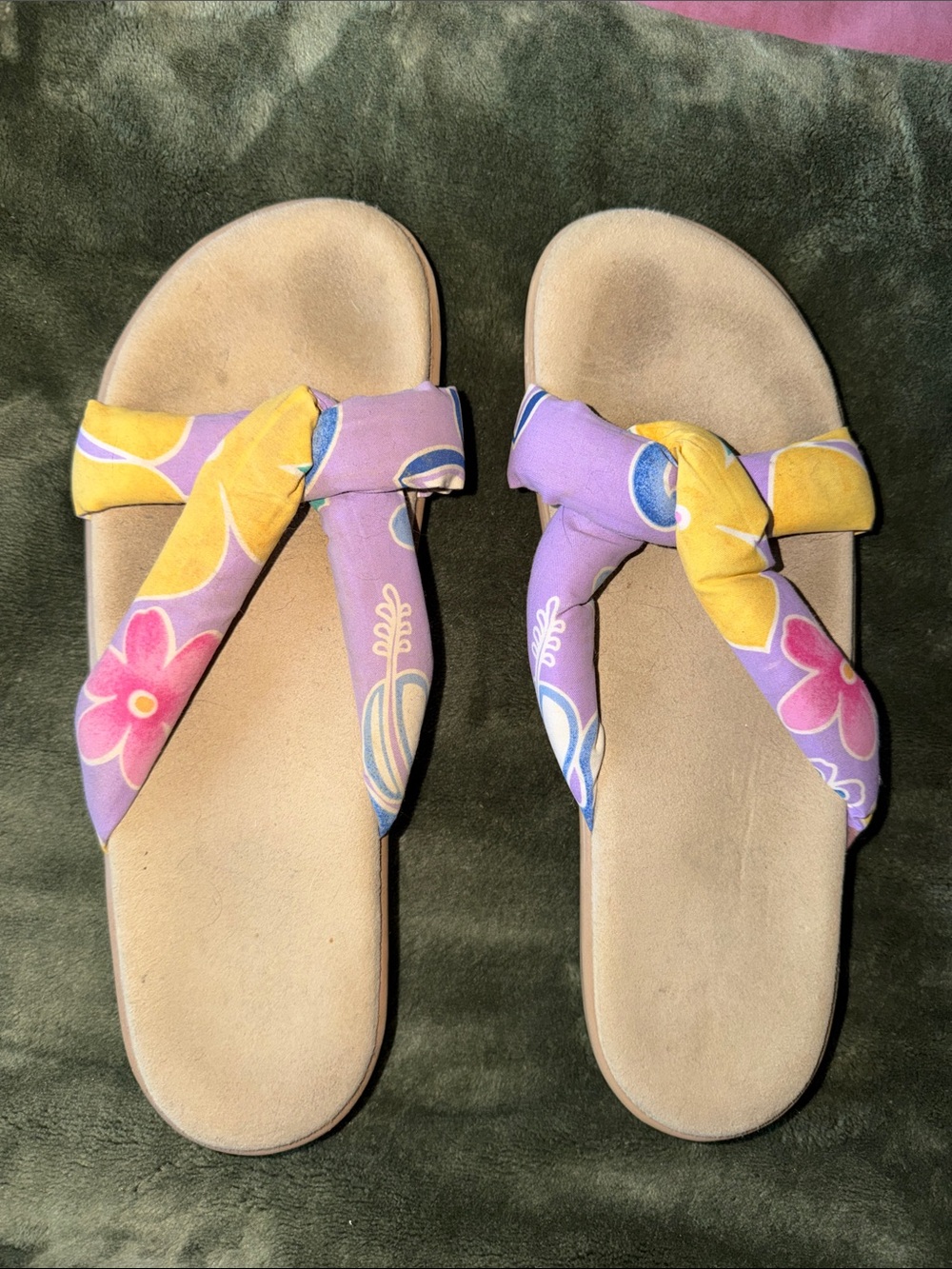Vintage Hawaii island slipper Floral Purple & Yellow Knot Slide Sandals 🌺